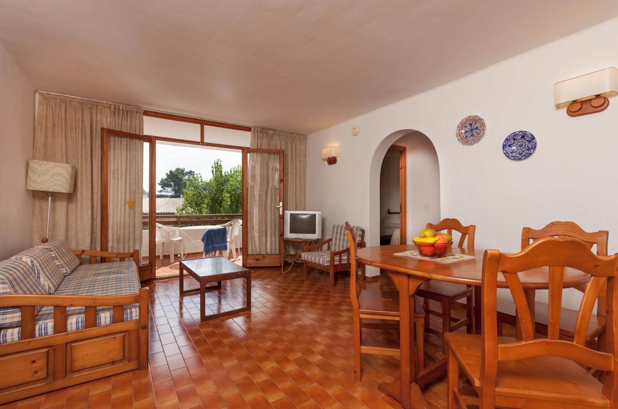 Apartamentos Leo Port de Pollença Kültér fotó
