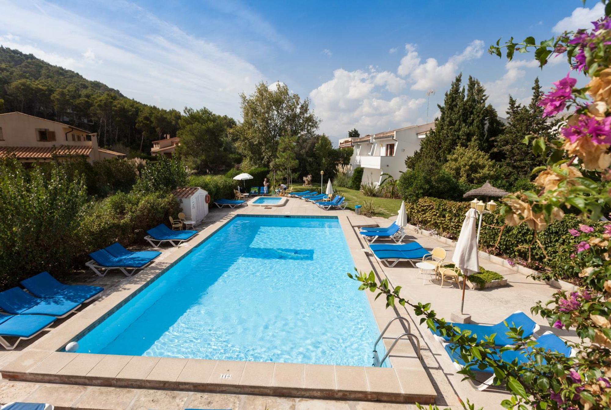Apartamentos Leo Port de Pollença Kültér fotó