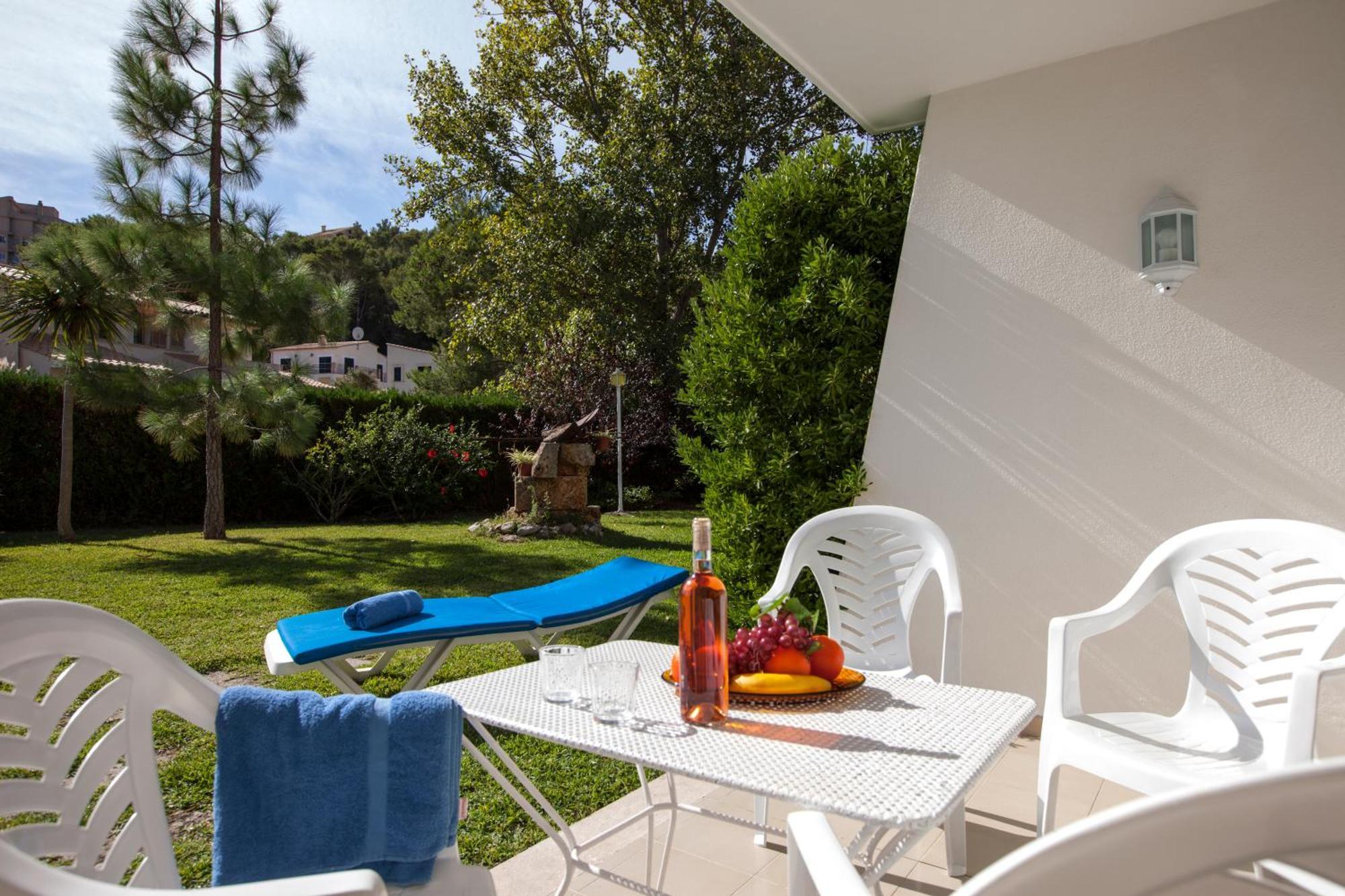 Apartamentos Leo Port de Pollença Kültér fotó