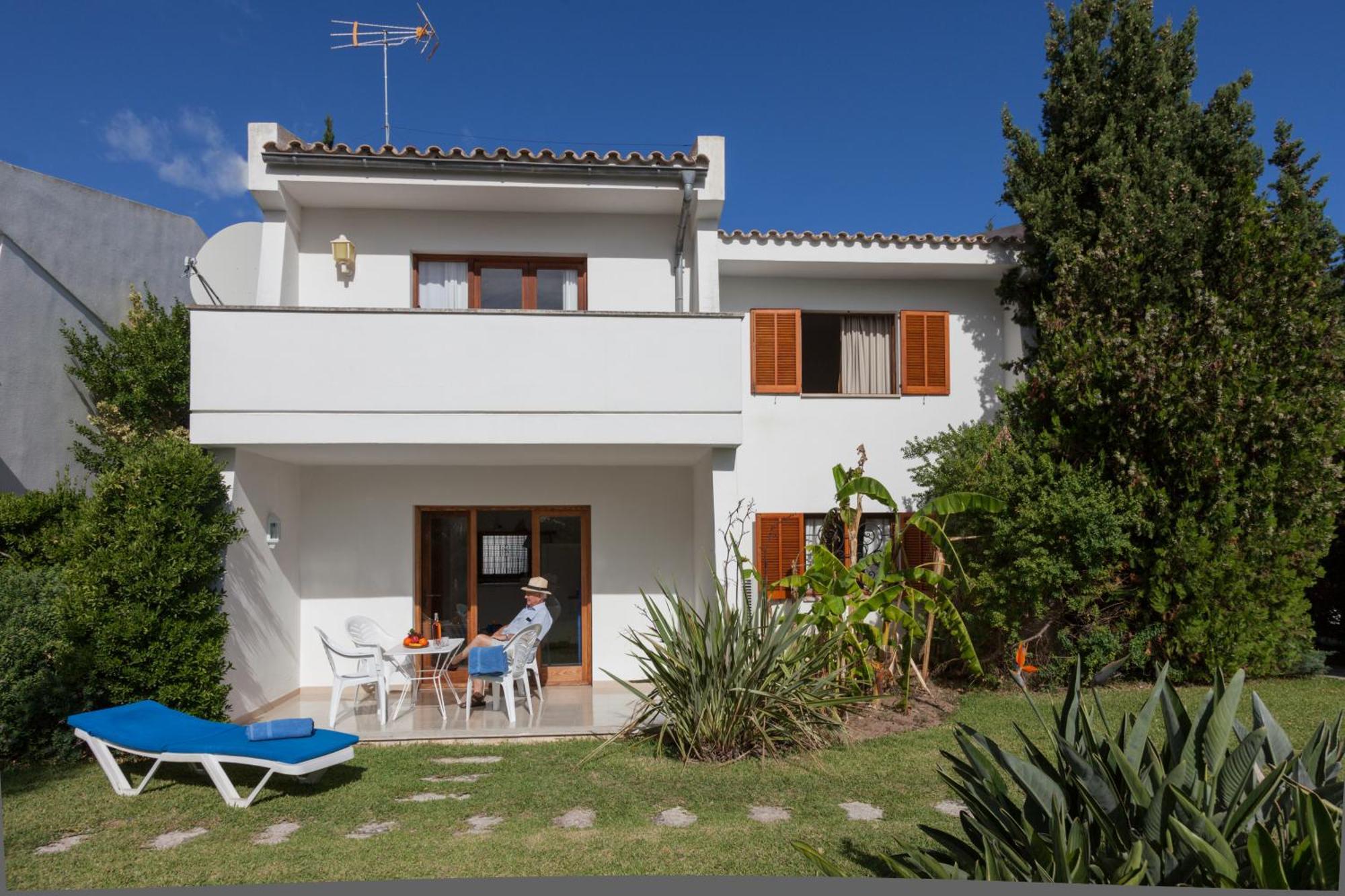Apartamentos Leo Port de Pollença Kültér fotó