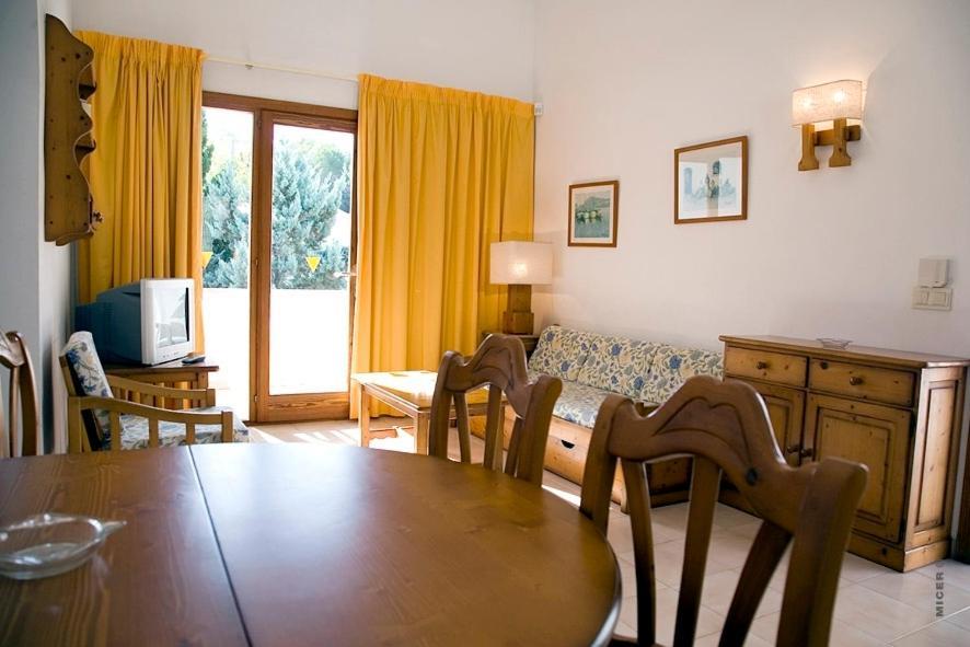 Apartamentos Leo Port de Pollença Kültér fotó