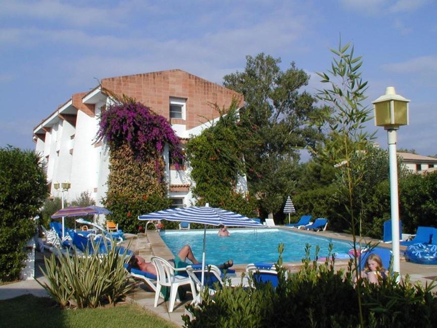 Apartamentos Leo Port de Pollença Kültér fotó
