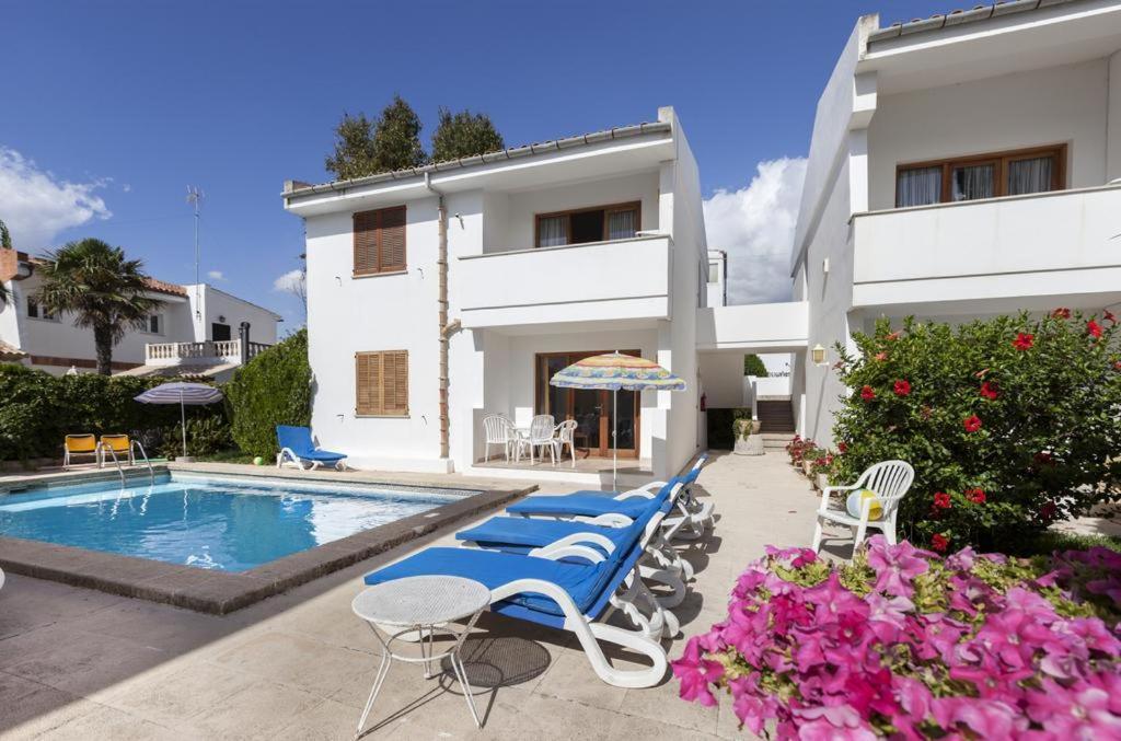 Apartamentos Leo Port de Pollença Kültér fotó